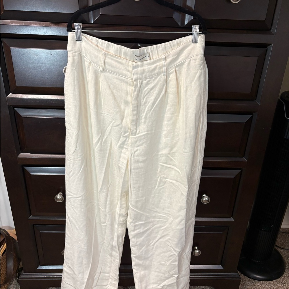 Abercrombie & Fitch Women's Cream Wide-Leg Trousers